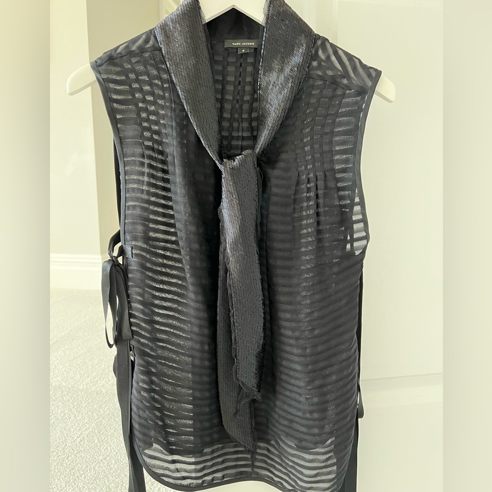 Women’s Marc Jacobs Sleeveless Top / Blouse - size 2 - Black​